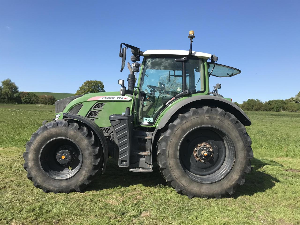 Fendt 724 Vario - Traktor: obrázek 1 Fendt 724 Vario - Traktor: obrázek 1