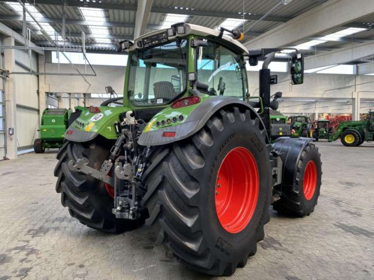 Fendt 724 Vario S4 - Traktor: obrázek 5 Fendt 724 Vario S4 - Traktor: obrázek 5
