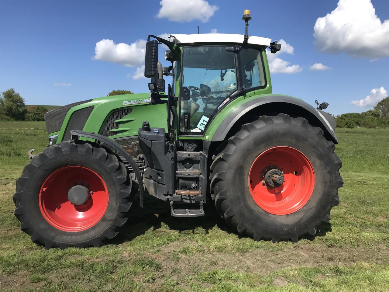 Fendt 828 Vario - Traktor: obrázek 1 Fendt 828 Vario - Traktor: obrázek 1