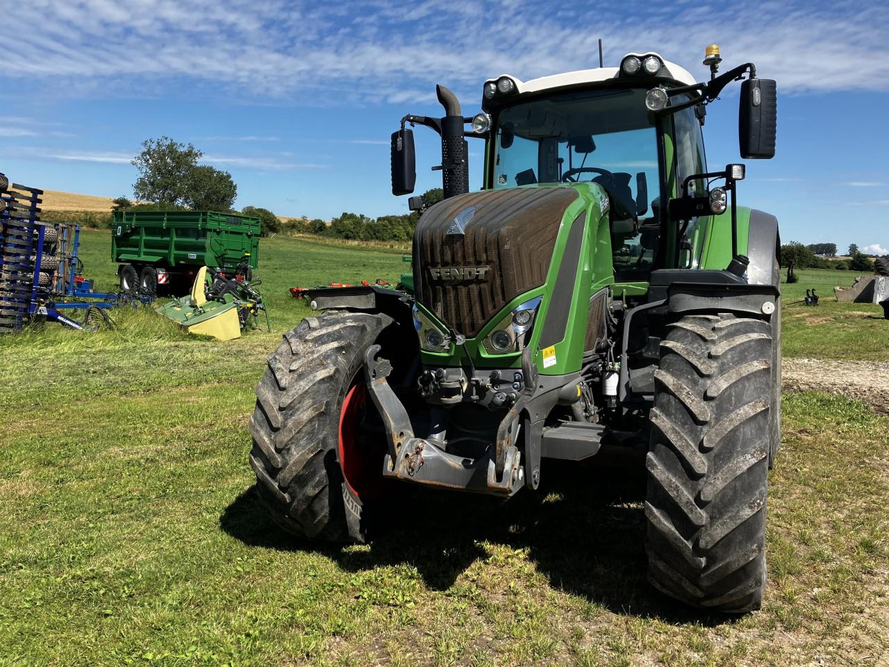 Fendt 828 Vario - Traktor: obrázek 3 Fendt 828 Vario - Traktor: obrázek 3