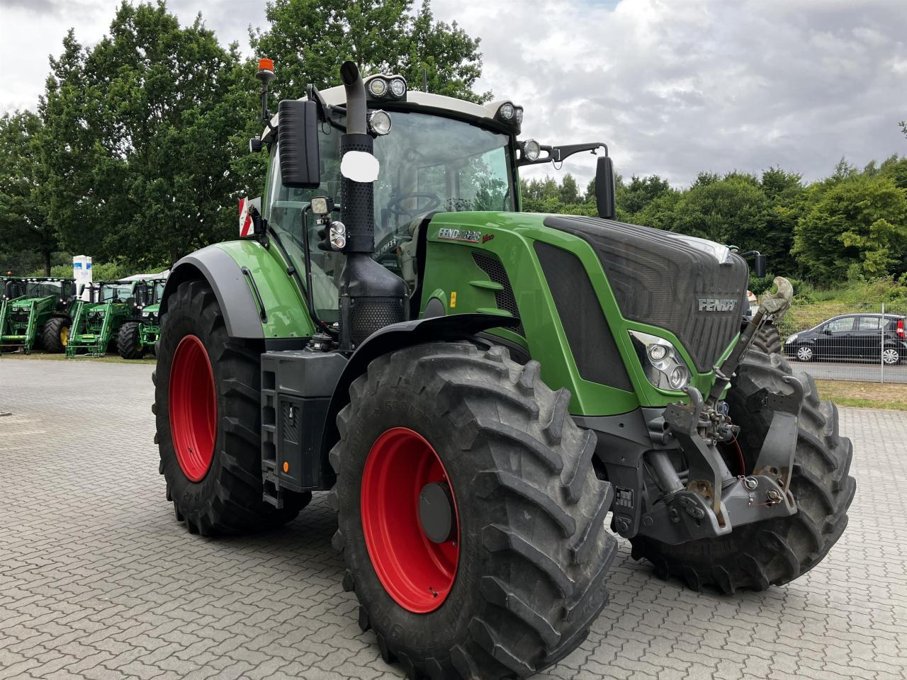 Fendt 828 Vario Profi Plus - Traktor: obrázek 2 Fendt 828 Vario Profi Plus - Traktor: obrázek 2