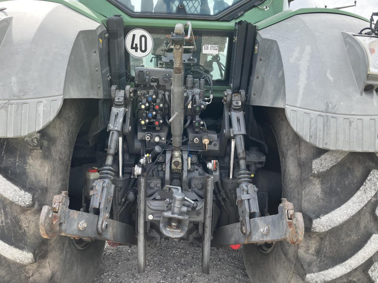 Fendt 828 Vario Profi Plus - Traktor: obrázek 5 Fendt 828 Vario Profi Plus - Traktor: obrázek 5