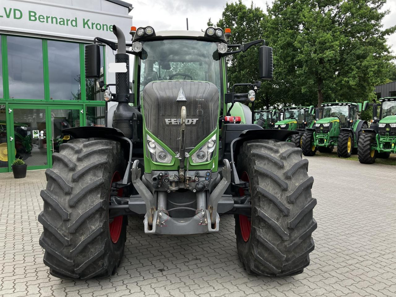 Fendt 828 Vario Profi Plus - Traktor: obrázek 3 Fendt 828 Vario Profi Plus - Traktor: obrázek 3