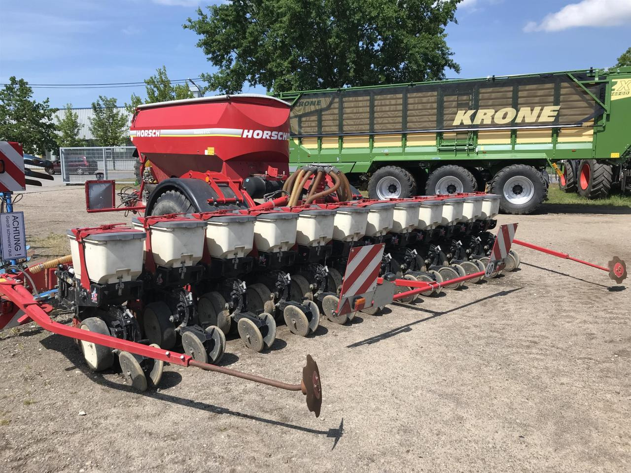 Horsch Maistro 8CC - Přesný secí stroj: obrázek 1 Horsch Maistro 8CC - Přesný secí stroj: obrázek 1