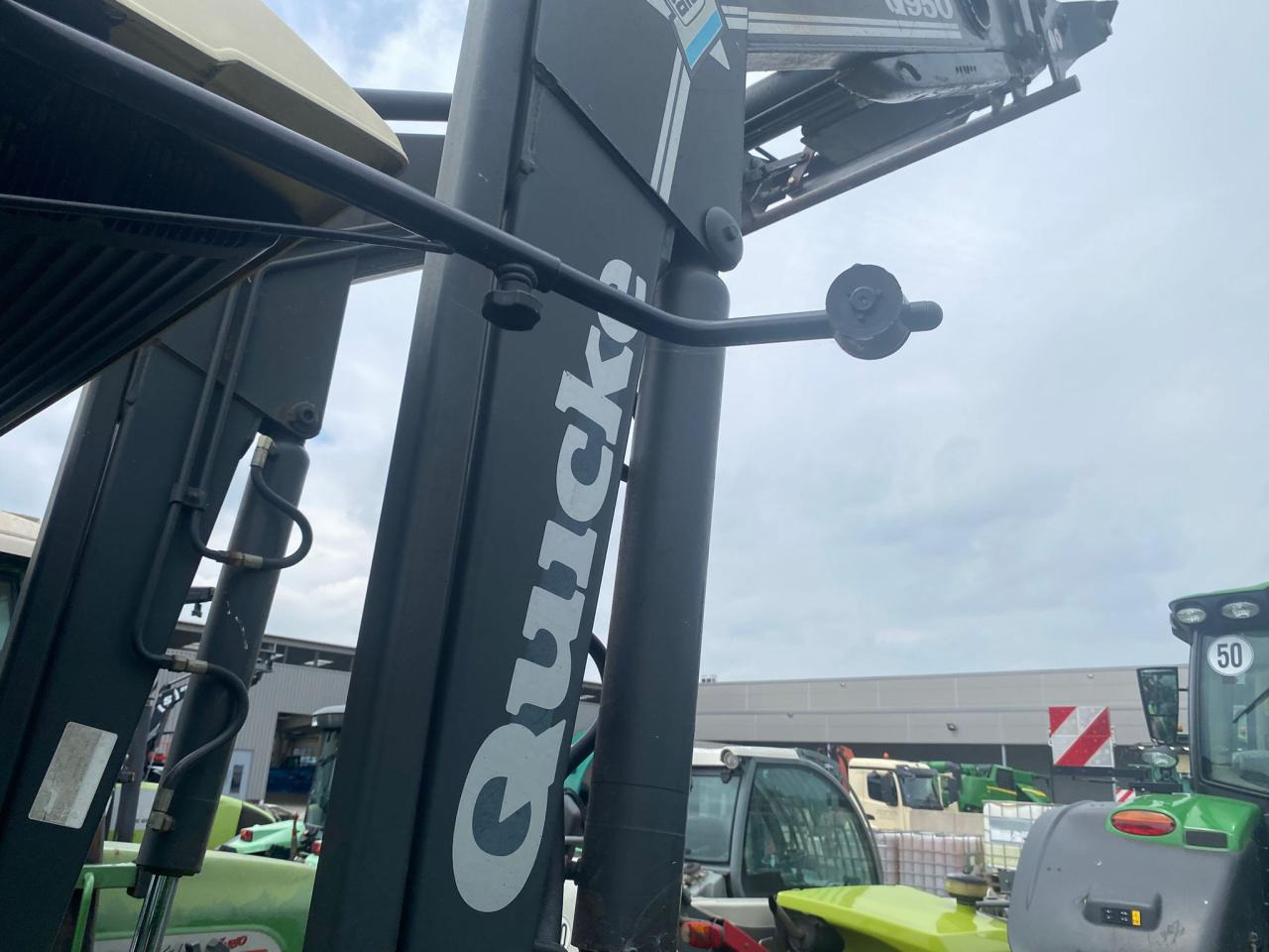 Hürlimann XT 909 - Traktor: obrázek 5 Hürlimann XT 909 - Traktor: obrázek 5