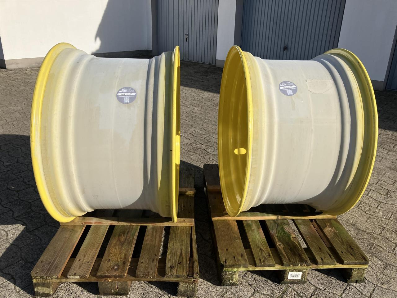 John Deere 23x38 - Pneumatiky pro Zemědělská technika: obrázek 2 John Deere 23x38 - Pneumatiky pro Zemědělská technika: obrázek 2