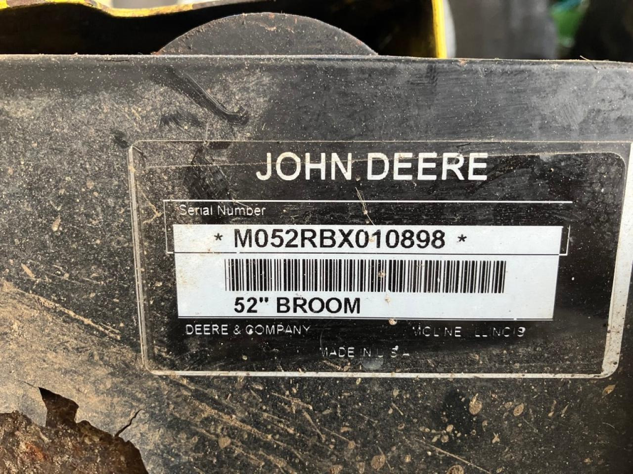 John Deere 52 inch Broom - Zametač: obrázek 3 John Deere 52 inch Broom - Zametač: obrázek 3