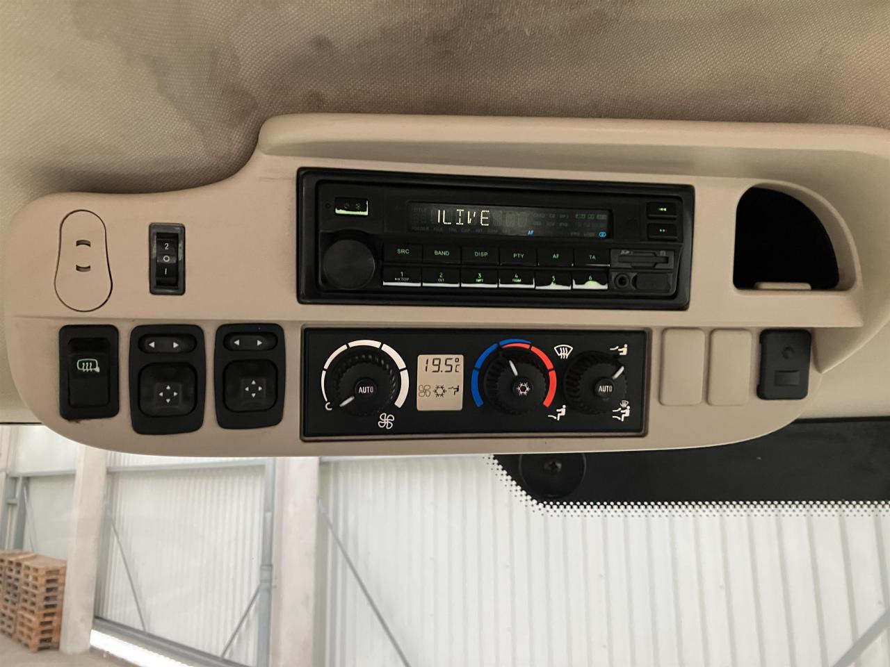 Traktor John Deere 6170R: obrázek 11