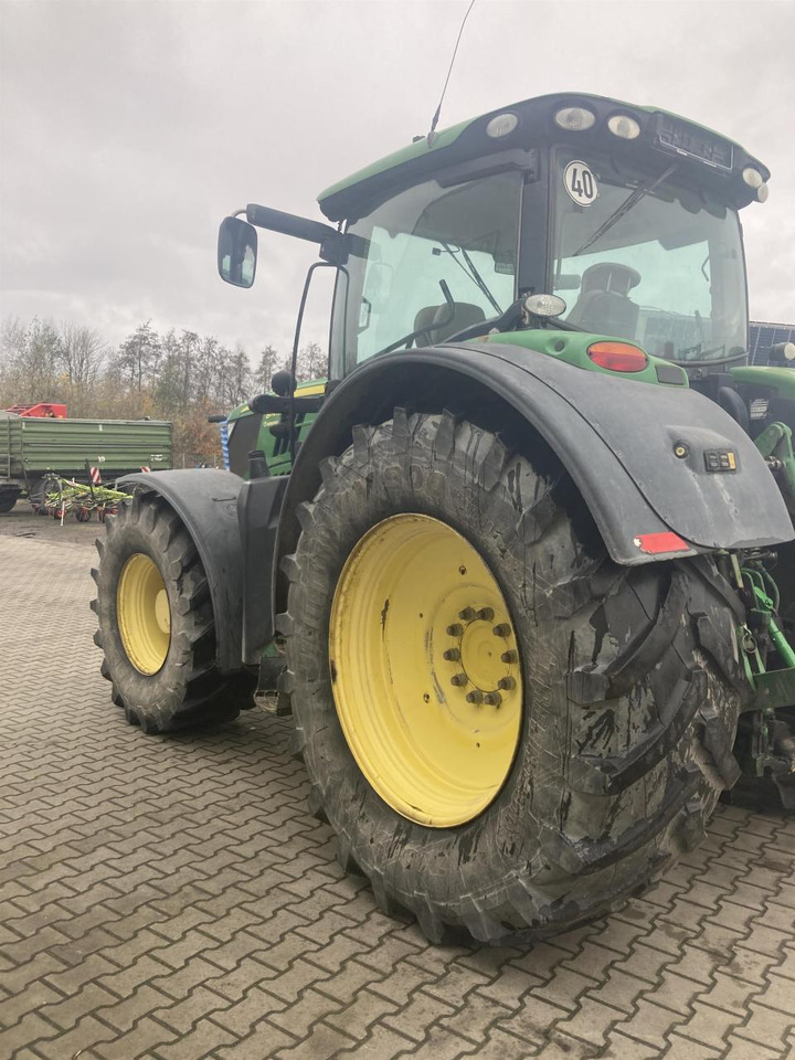 John Deere 6170R - Traktor: obrázek 4 John Deere 6170R - Traktor: obrázek 4