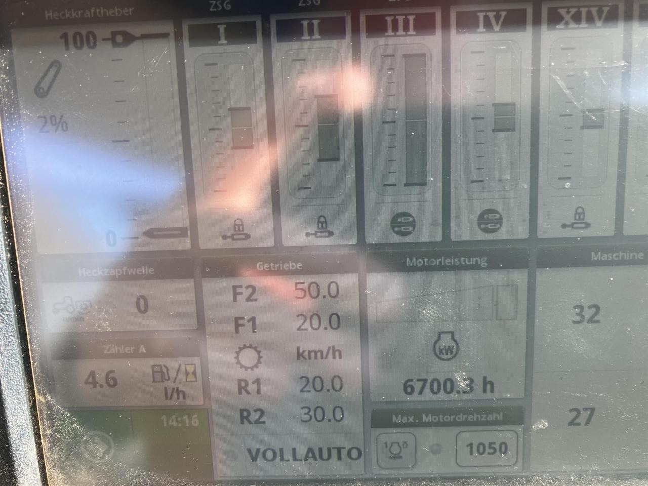 Traktor John Deere 6195R: obrázek 8
