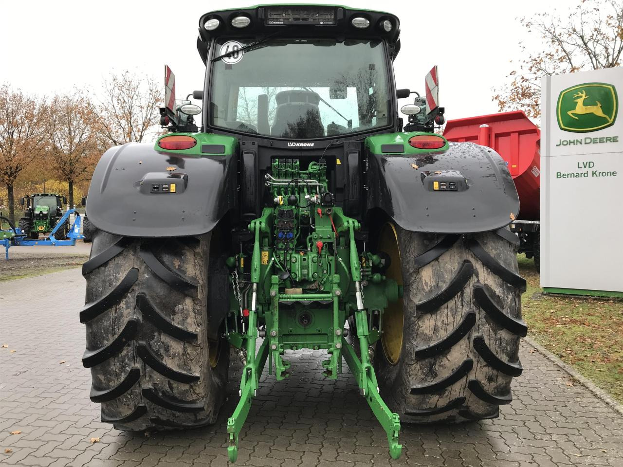 John Deere 6215R - Traktor: obrázek 5 John Deere 6215R - Traktor: obrázek 5