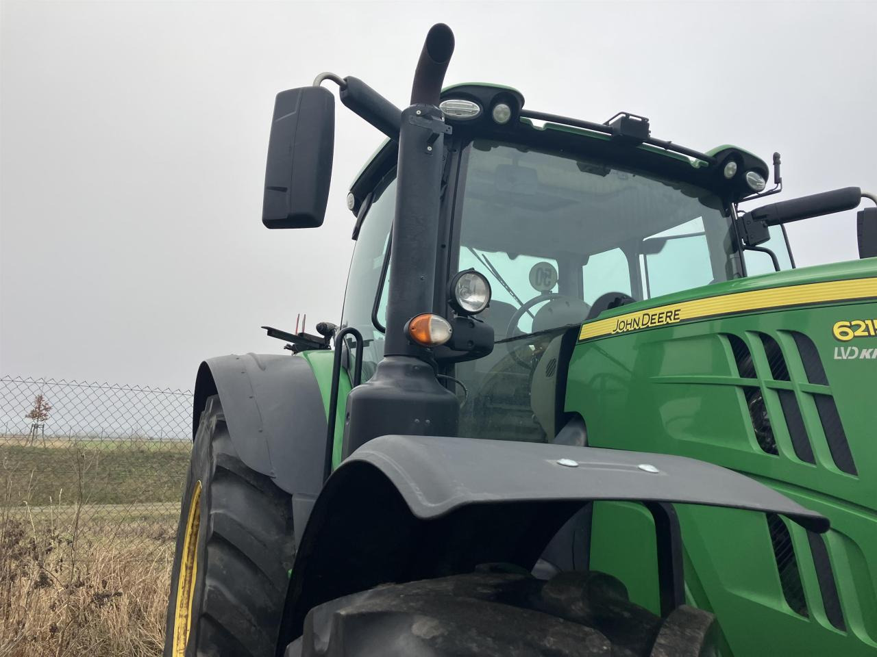 John Deere 6215R - Traktor: obrázek 3 John Deere 6215R - Traktor: obrázek 3