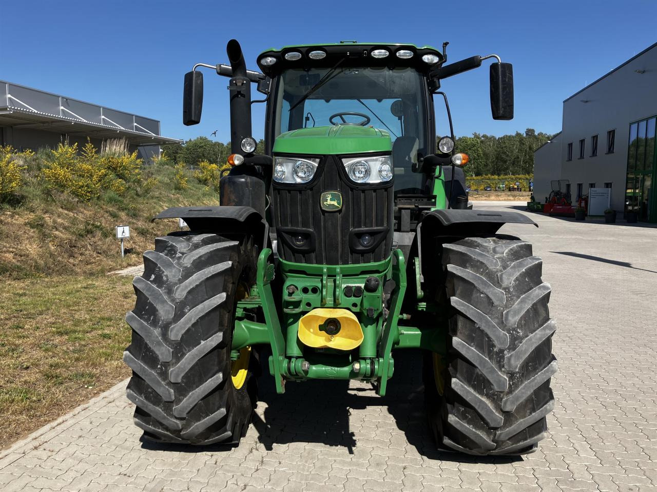 John Deere 6215R - Traktor: obrázek 3 John Deere 6215R - Traktor: obrázek 3