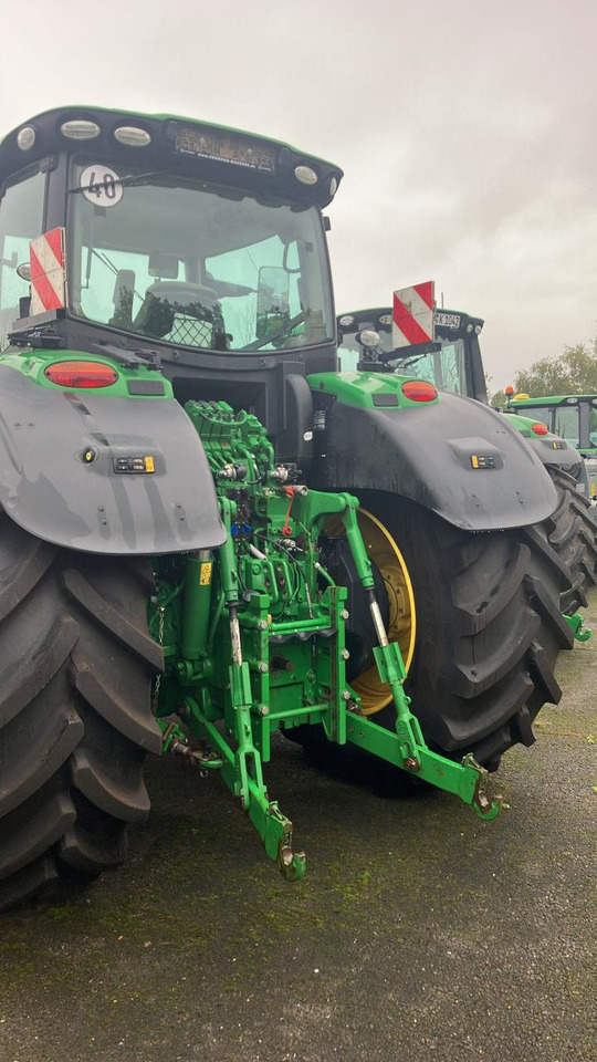 John Deere 6230R - Traktor: obrázek 4 John Deere 6230R - Traktor: obrázek 4