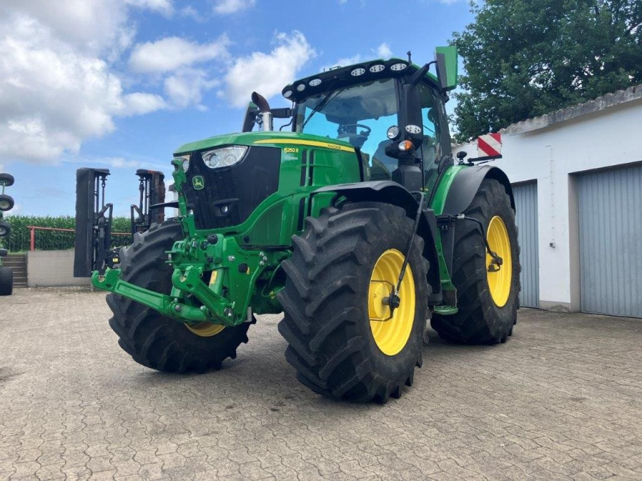 John Deere 6250R - Traktor: obrázek 1 John Deere 6250R - Traktor: obrázek 1
