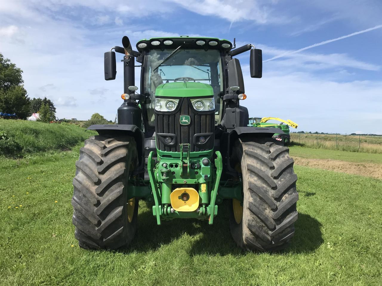 John Deere 6250R - Traktor: obrázek 3 John Deere 6250R - Traktor: obrázek 3