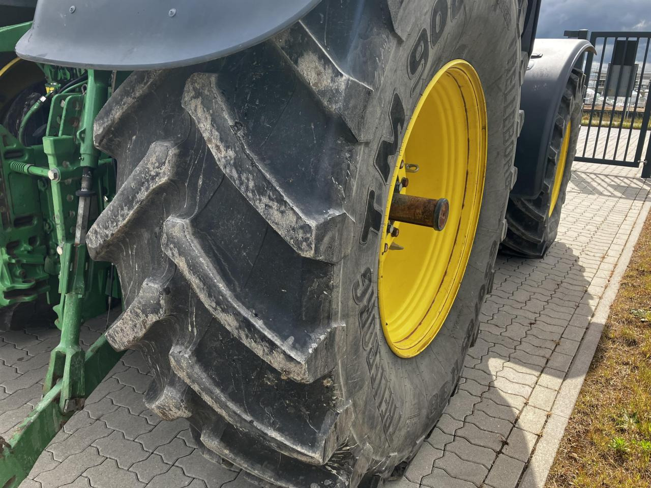 Traktor John Deere 6250R: obrázek 14