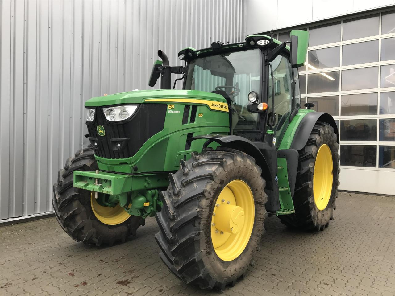 John Deere 6R 155 - Traktor: obrázek 3 John Deere 6R 155 - Traktor: obrázek 3