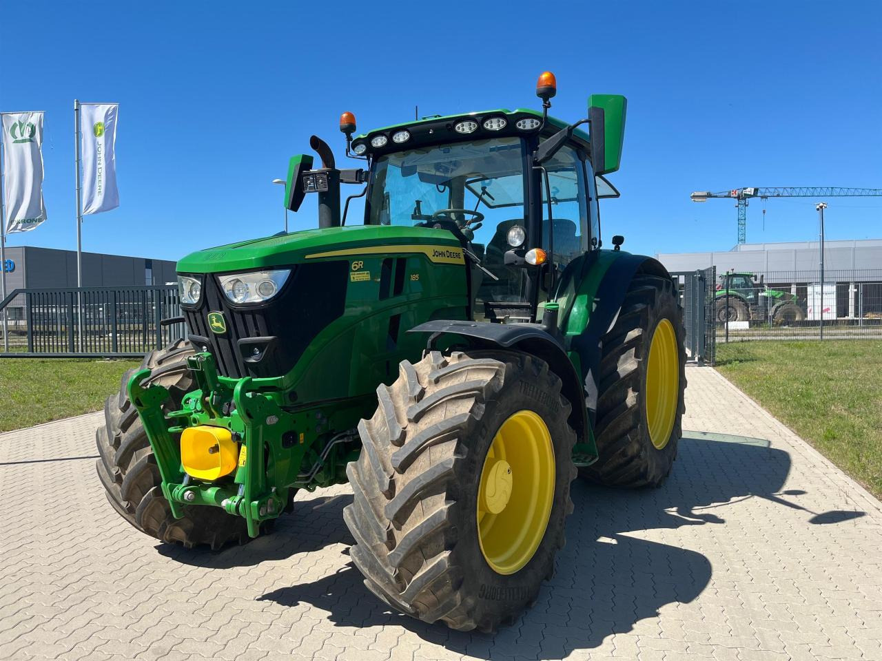 John Deere 6R 185 - Traktor: obrázek 1 John Deere 6R 185 - Traktor: obrázek 1