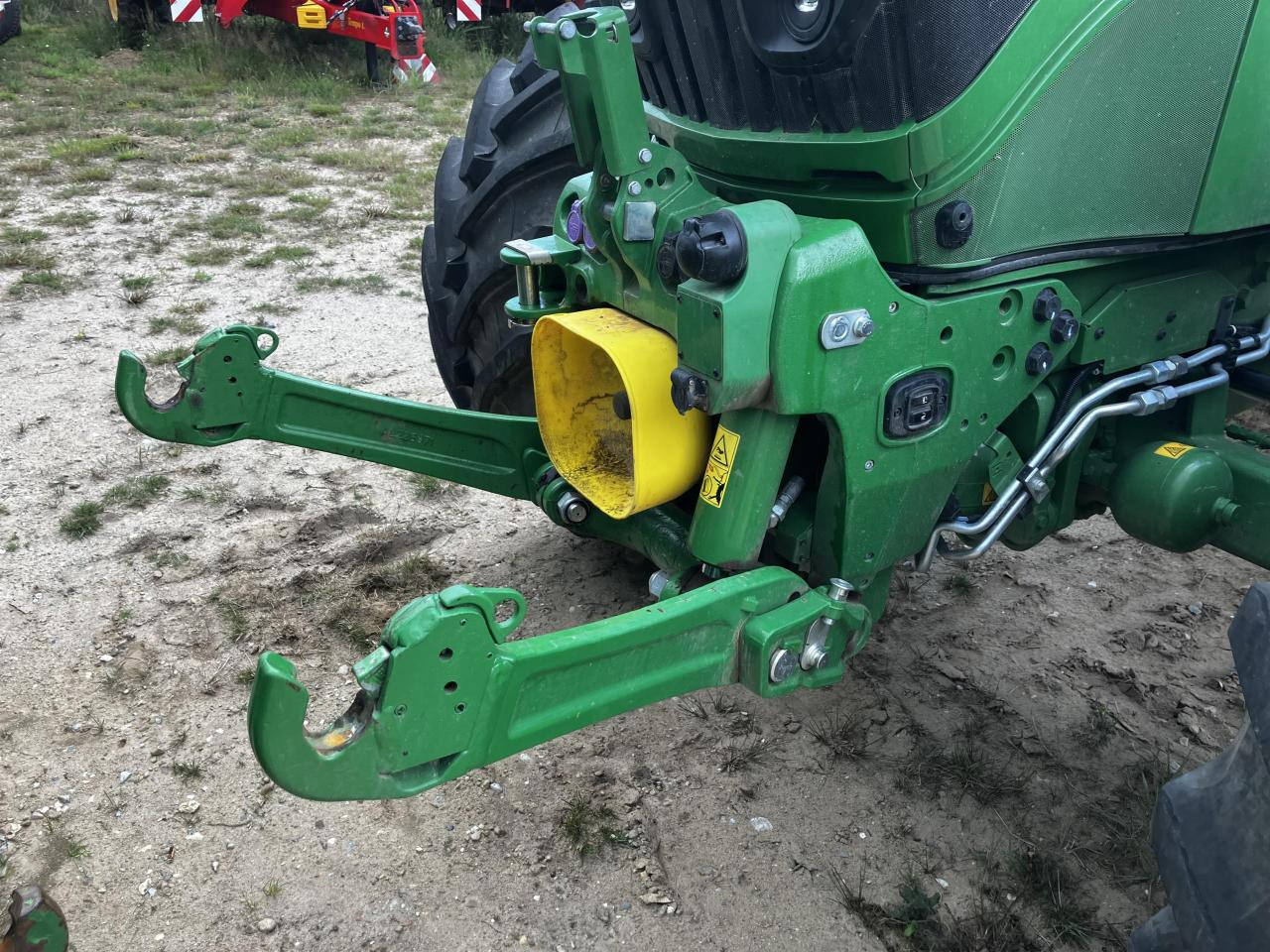 John Deere 6R 185 - Traktor: obrázek 3 John Deere 6R 185 - Traktor: obrázek 3