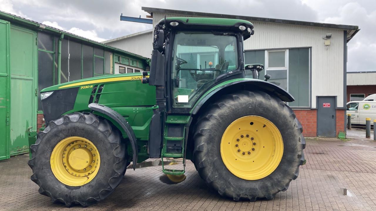 John Deere 7230R - Traktor: obrázek 1 John Deere 7230R - Traktor: obrázek 1