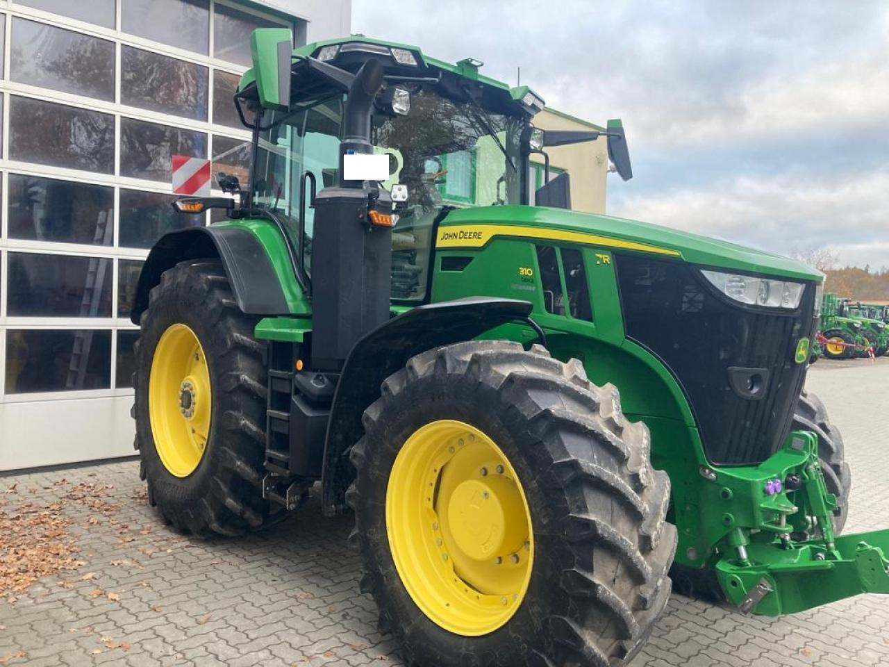 John Deere 7R 310 (MY21) - Traktor: obrázek 3 John Deere 7R 310 (MY21) - Traktor: obrázek 3