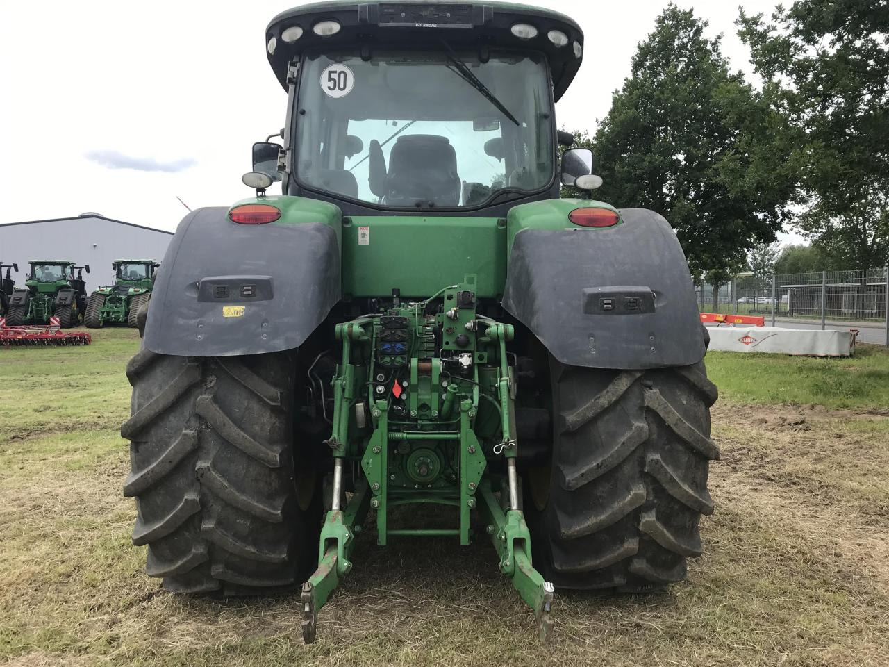 John Deere 8295R - Traktor: obrázek 4 John Deere 8295R - Traktor: obrázek 4