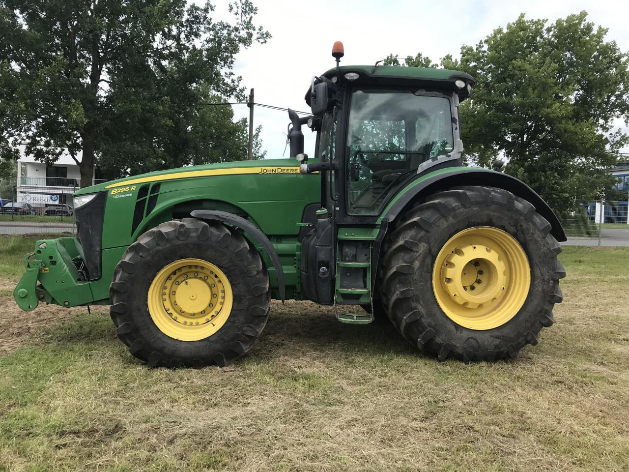 John Deere 8295R - Traktor: obrázek 1 John Deere 8295R - Traktor: obrázek 1