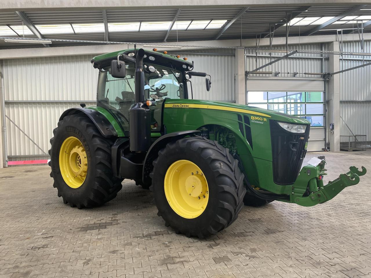 John Deere 8360R - Traktor: obrázek 2 John Deere 8360R - Traktor: obrázek 2