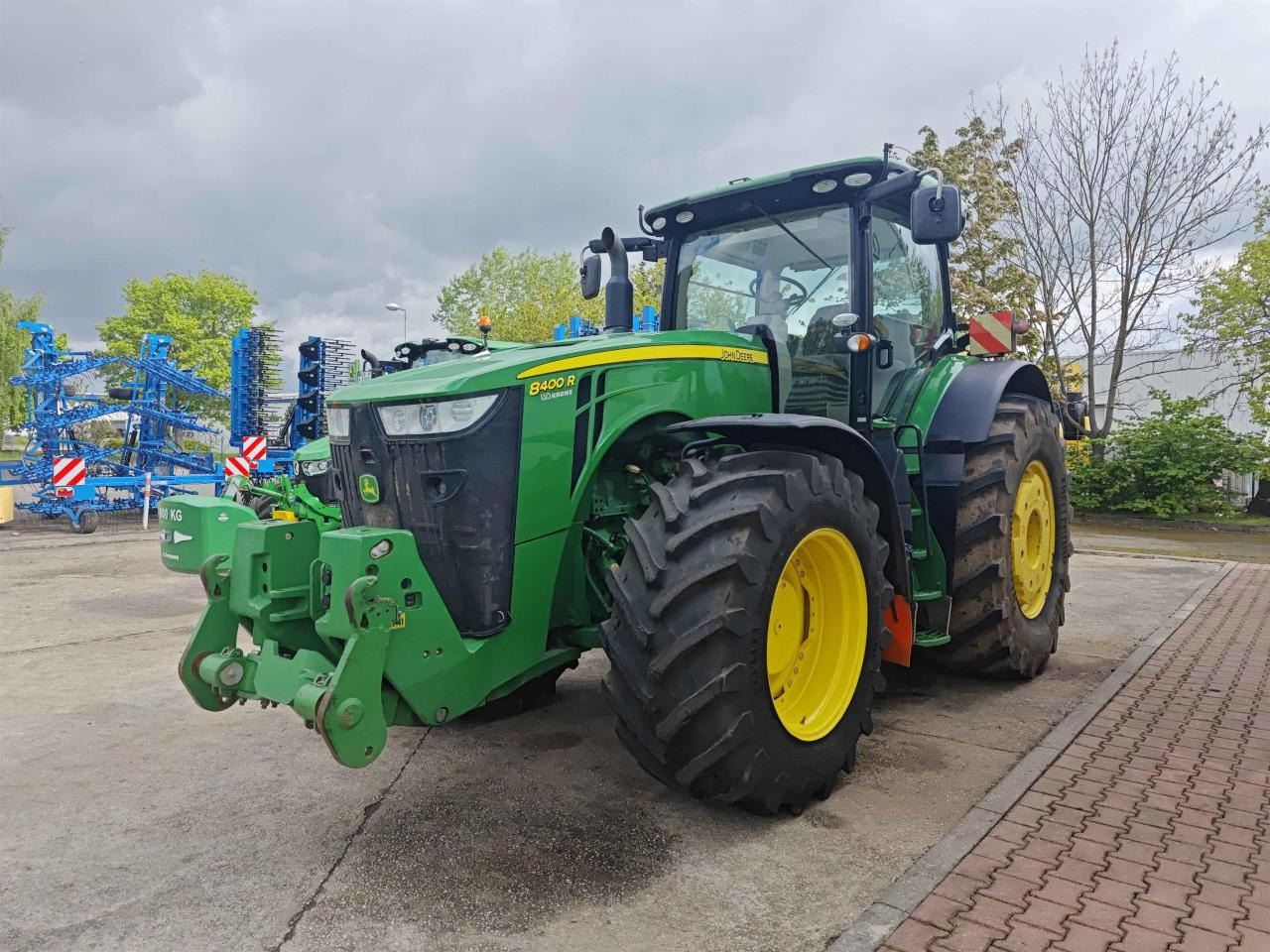 John Deere 8400R - Traktor: obrázek 2 John Deere 8400R - Traktor: obrázek 2