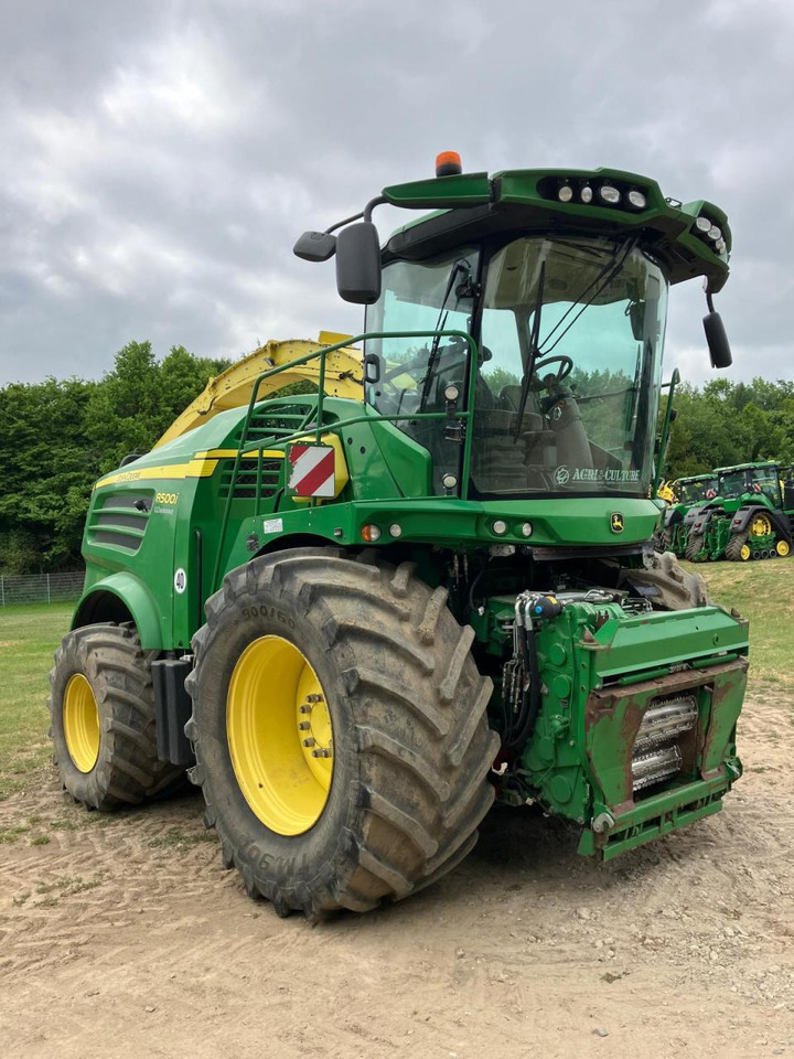 John Deere 8500 - Sklízecí řezačka: obrázek 2 John Deere 8500 - Sklízecí řezačka: obrázek 2