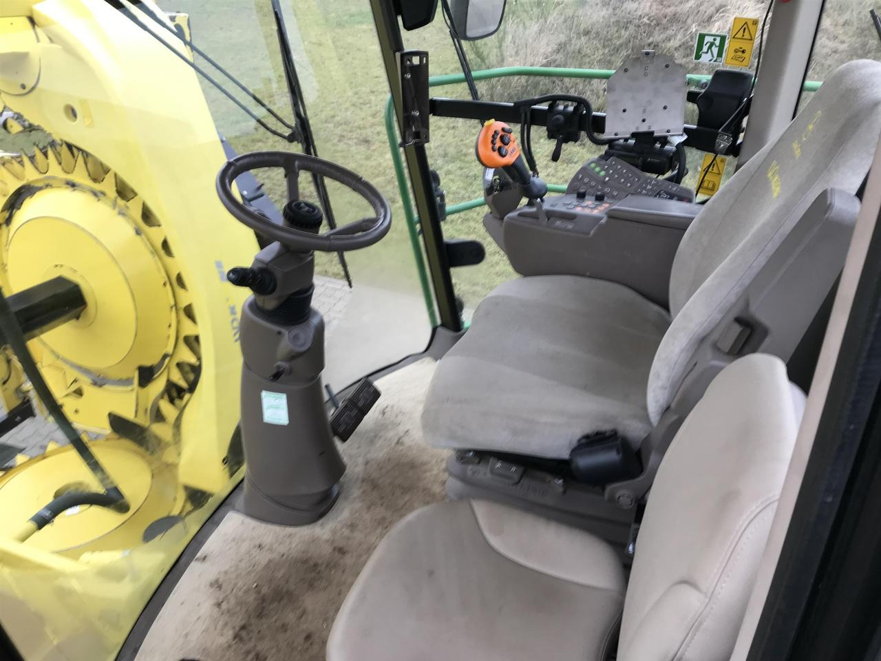 John Deere 8600 - Sklízecí řezačka: obrázek 5 John Deere 8600 - Sklízecí řezačka: obrázek 5