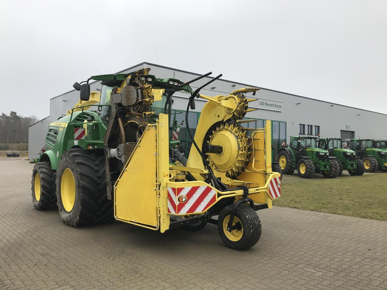 John Deere 8600 - Sklízecí řezačka: obrázek 2 John Deere 8600 - Sklízecí řezačka: obrázek 2