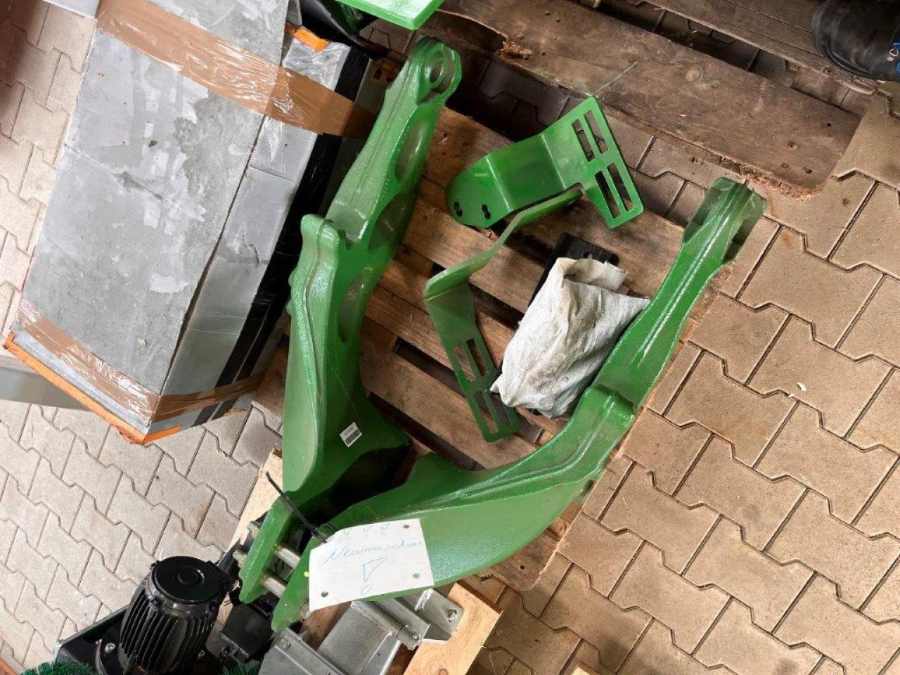 John Deere Anbaukonsolen - Čelní nakladač pro traktor: obrázek 2 John Deere Anbaukonsolen - Čelní nakladač pro traktor: obrázek 2