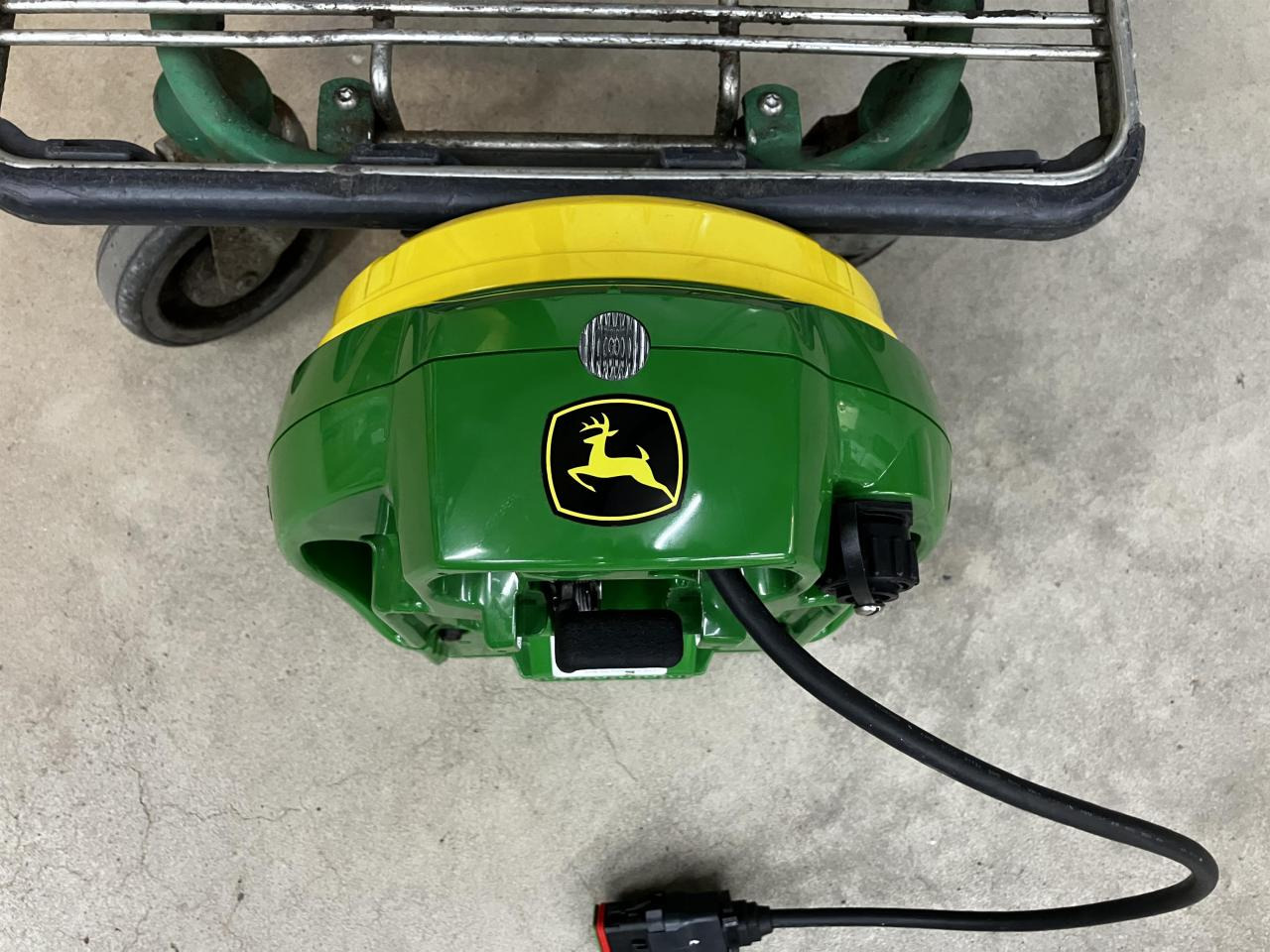 John Deere SF7000 - Navigační systém pro Zemědělská technika: obrázek 3 John Deere SF7000 - Navigační systém pro Zemědělská technika: obrázek 3