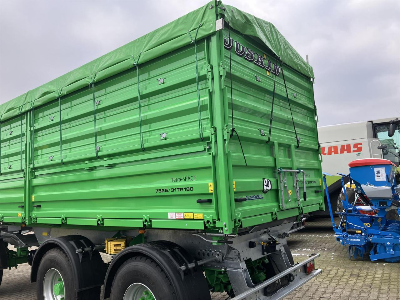 Joskin Tetra Space 7525/31TRR180 - Sklápěcí přívěs: obrázek 3 Joskin Tetra Space 7525/31TRR180 - Sklápěcí přívěs: obrázek 3