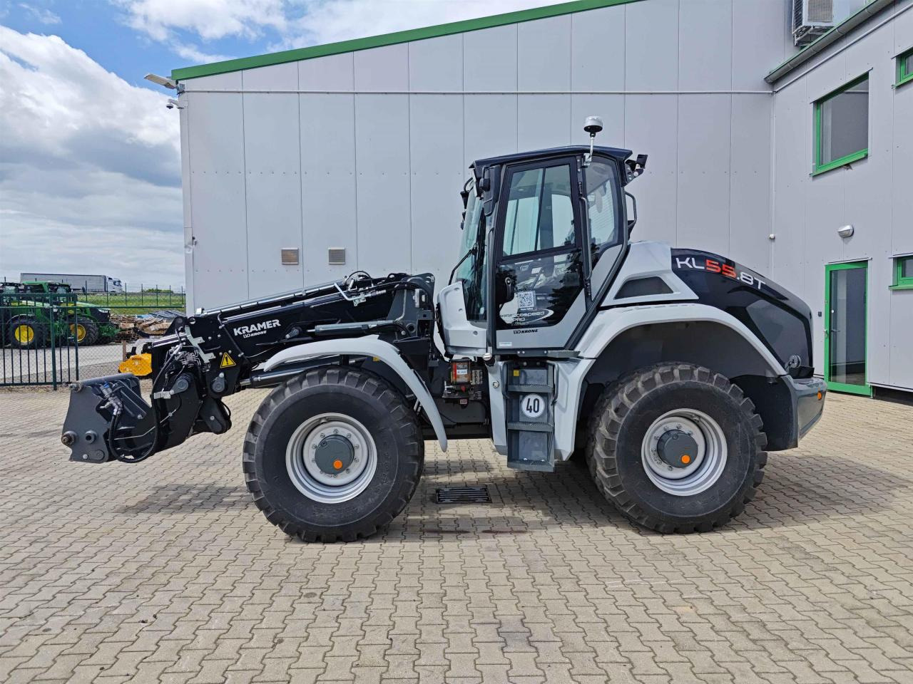 Kramer KL55.8T - Teleskopický manipulátor: obrázek 2 Kramer KL55.8T - Teleskopický manipulátor: obrázek 2