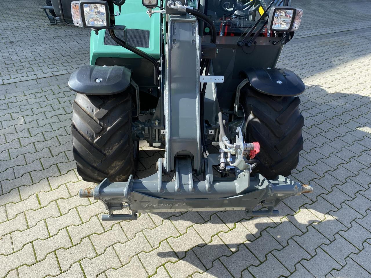 Kramer KT144e - Teleskopický manipulátor: obrázek 4 Kramer KT144e - Teleskopický manipulátor: obrázek 4