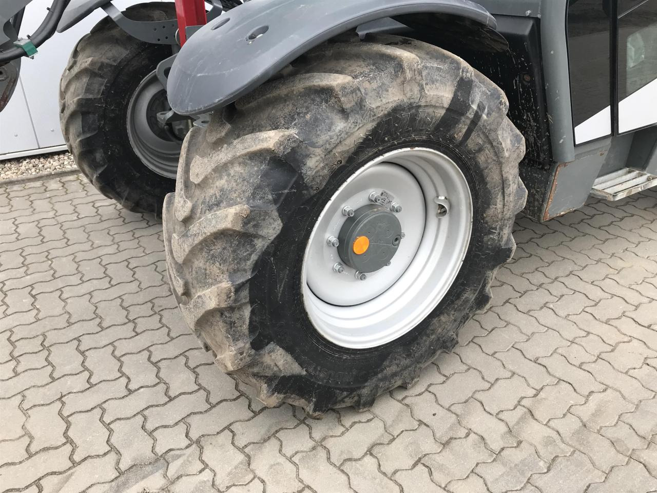 Teleskopický manipulátor Kramer KT357: obrázek 6