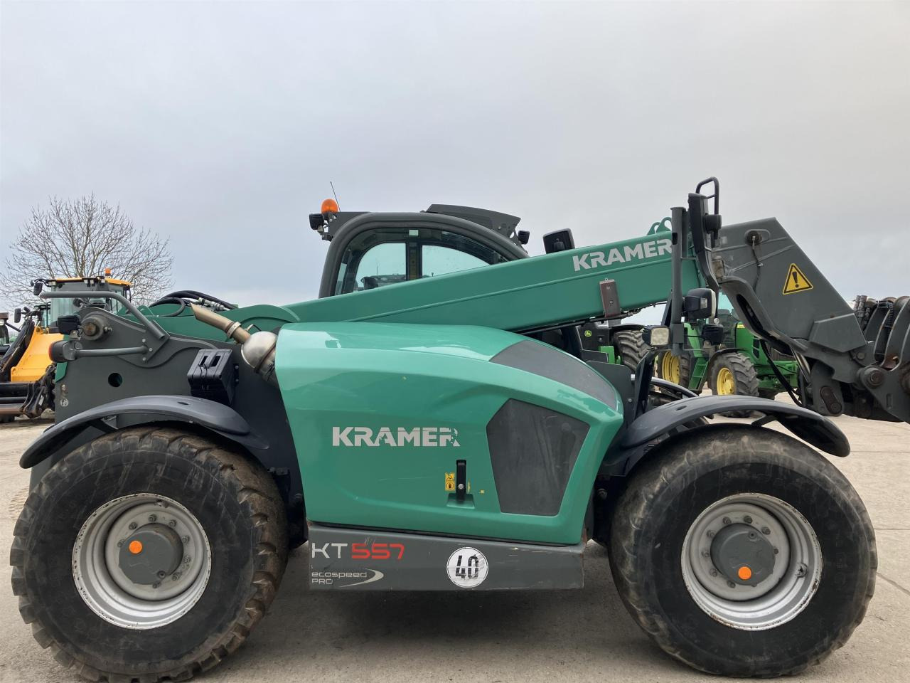 Kramer KT557 - Teleskopický manipulátor: obrázek 3 Kramer KT557 - Teleskopický manipulátor: obrázek 3