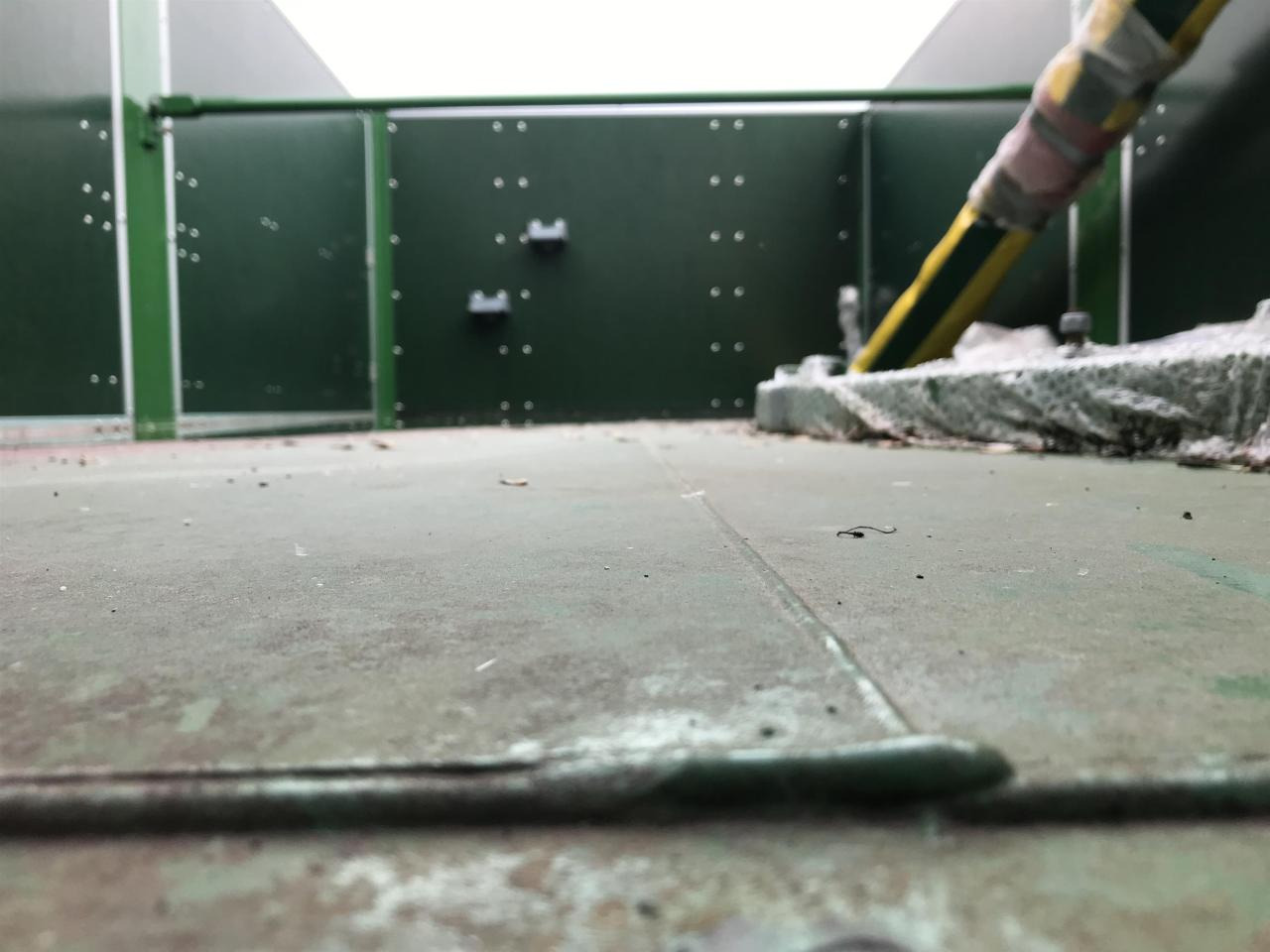 Sklápěcí přívěs Kröger HKD 302: obrázek 8