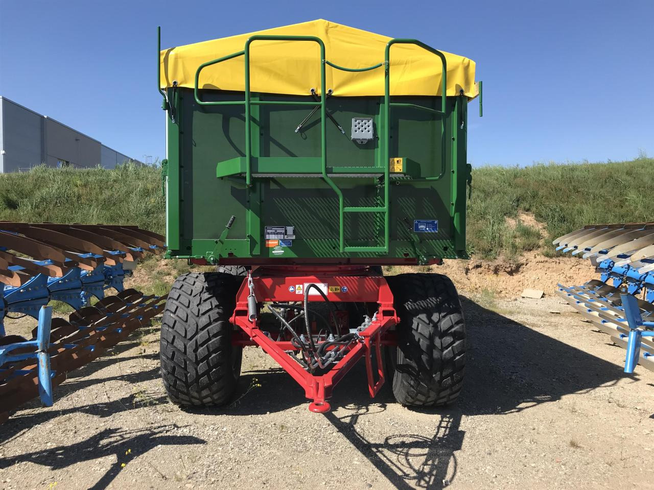 Kröger HKD 302 - Sklápěcí přívěs: obrázek 4 Kröger HKD 302 - Sklápěcí přívěs: obrázek 4