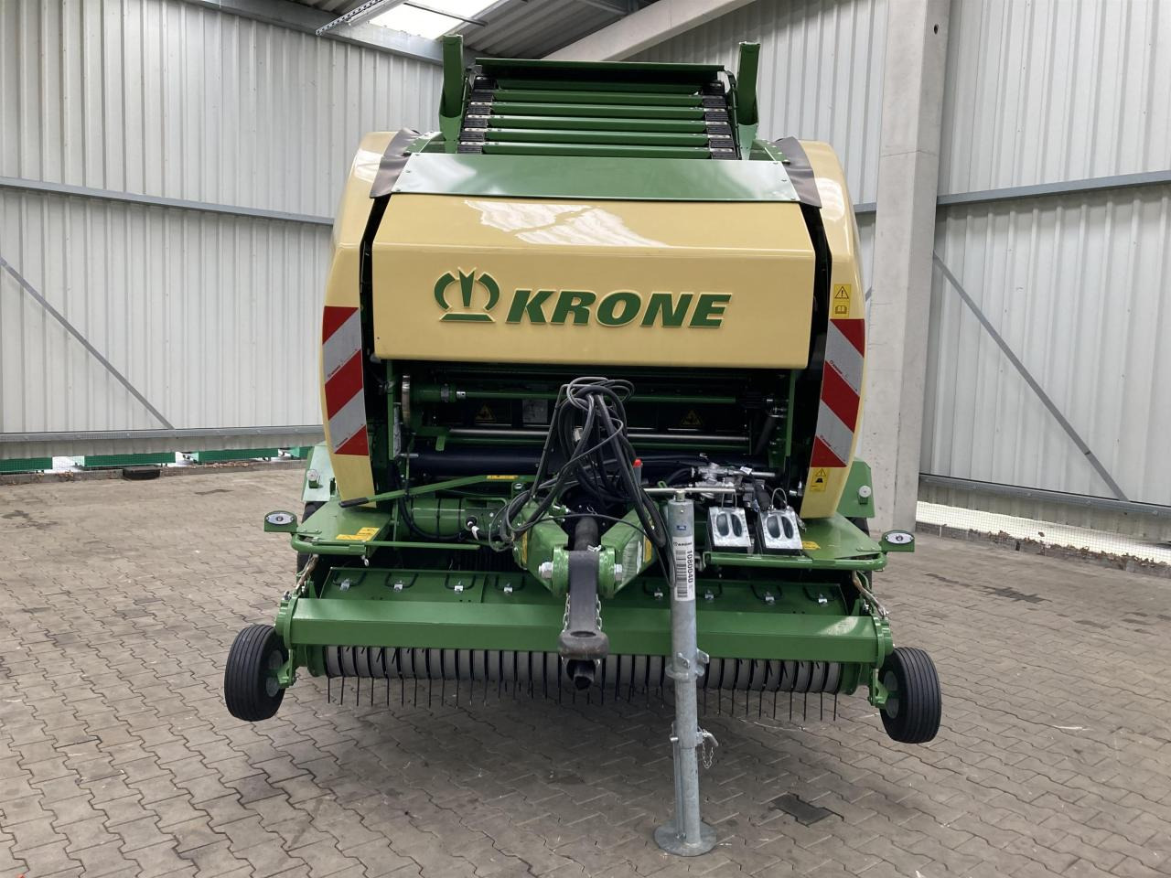Krone CF 155 XC - Lis na válcové balíky: obrázek 2 Krone CF 155 XC - Lis na válcové balíky: obrázek 2