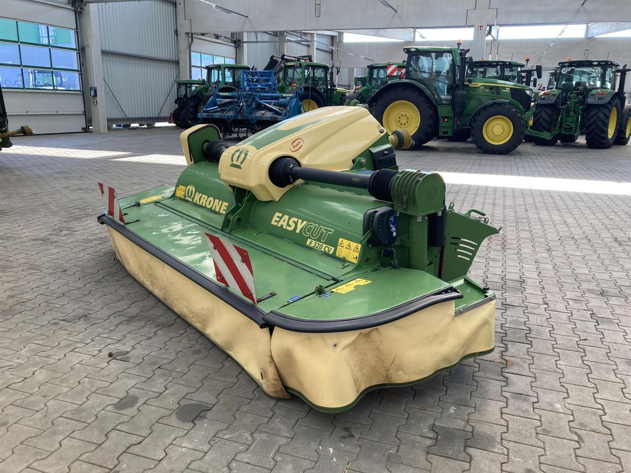Krone EC F 320 CV - Kat. 2 - Žací stroj: obrázek 3 Krone EC F 320 CV - Kat. 2 - Žací stroj: obrázek 3