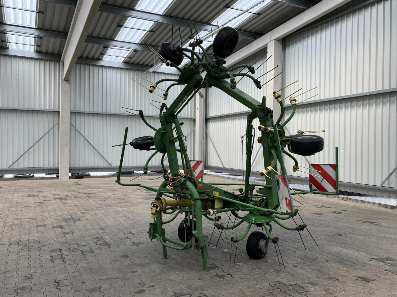 Krone KW 7.70/6x7 - Obraceč/ Shrnovač: obrázek 1 Krone KW 7.70/6x7 - Obraceč/ Shrnovač: obrázek 1