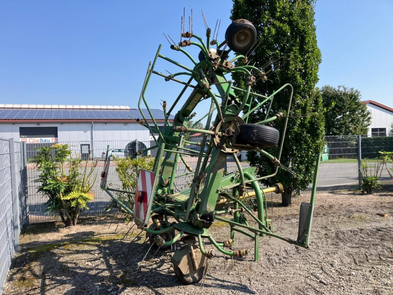 Krone KW7.70/6x7 - Obraceč/ Shrnovač: obrázek 4 Krone KW7.70/6x7 - Obraceč/ Shrnovač: obrázek 4