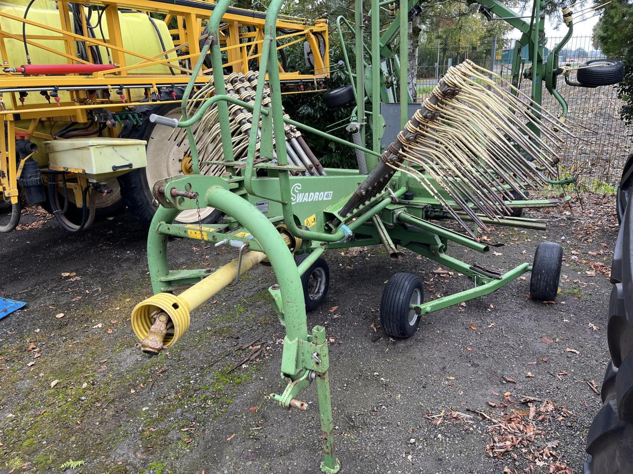 Krone SWADRO 461 - Obraceč/ Shrnovač: obrázek 3 Krone SWADRO 461 - Obraceč/ Shrnovač: obrázek 3