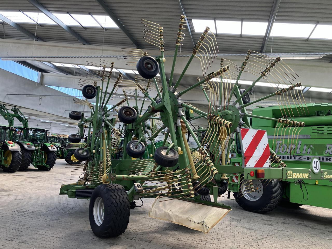 Krone Swadro 1400 - Obraceč/ Shrnovač: obrázek 3 Krone Swadro 1400 - Obraceč/ Shrnovač: obrázek 3