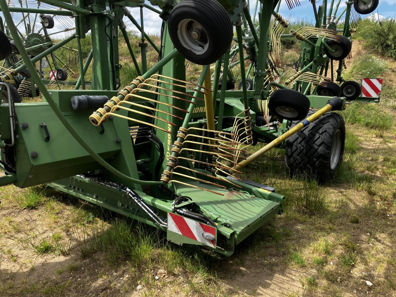 Krone Swadro 1400 Plus - Obraceč/ Shrnovač: obrázek 4 Krone Swadro 1400 Plus - Obraceč/ Shrnovač: obrázek 4