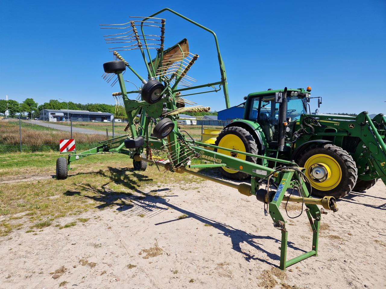 Krone Swadro 807 - Obraceč/ Shrnovač: obrázek 2 Krone Swadro 807 - Obraceč/ Shrnovač: obrázek 2